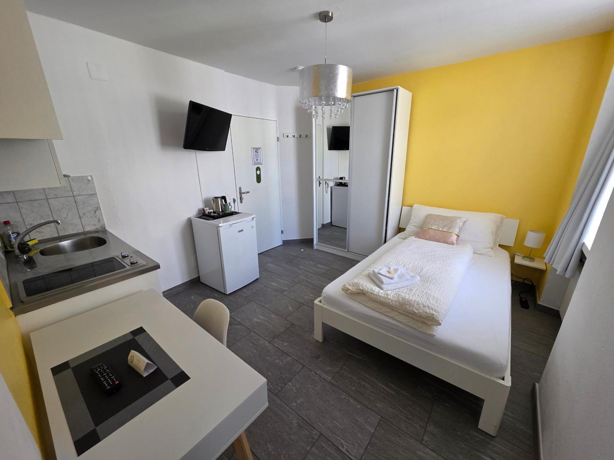 Hotel Surselva تشر المظهر الخارجي الصورة